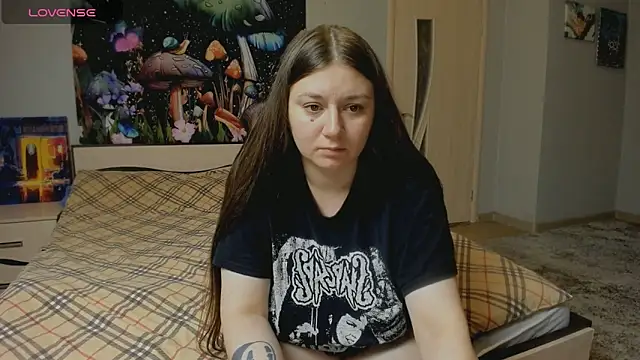 Snapshot of AlisaBacker chatting on 09-18-25, 05:37 AlisaBacker online show from 09-18-25, 05:37