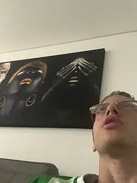 Snapshot of SOYMRX chatting on 02-07-25, 12:20 SOYMRX online show from 02-07-25, 12:20