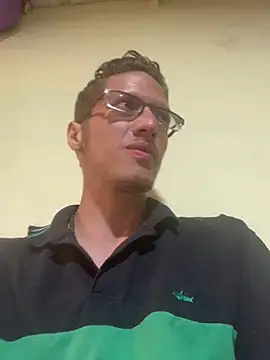 Snapshot of SOYMRX chatting on 02-16-25, 02:53 SOYMRX online show from 02-16-25, 02:53