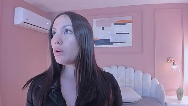 Snapshot of lia_ass_ chatting on 02-20-25, 05:07 lia ass online show from 02-20-25, 05:07