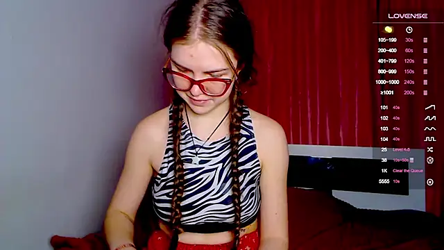 Sarah HS online show from 01-15-25, 01:52