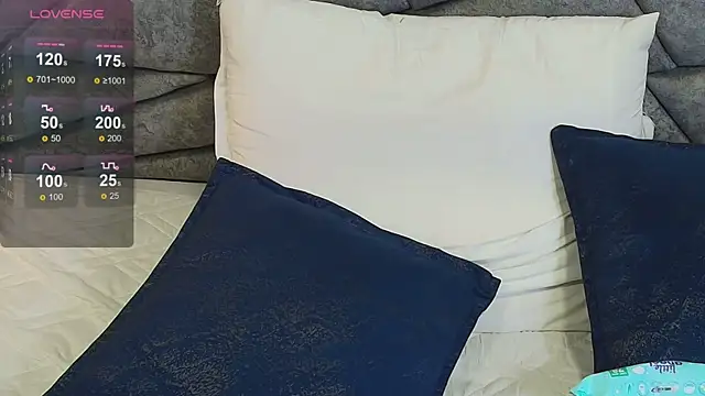 Snapshot of emmars_ chatting on 03-22-25, 12:04 emmars online show from 03-22-25, 12:04