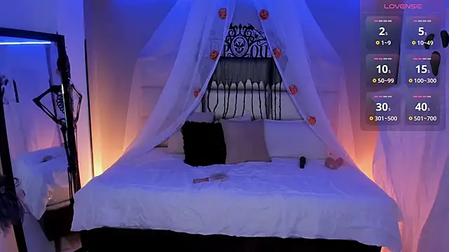 Snapshot of kristen_kassi chatting on 10-22-25, 06:40 kristen kassi online show from 10-22-25, 06:40