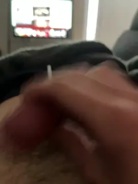 Snapshot of ad0813 chatting on 12-24-24, 01:28 ad0813 online show from 12-24-24, 01:28