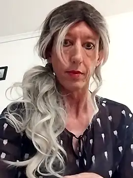 Snapshot of AlexiaXXL chatting on 12-19-25, 08:38 AlexiaXXL online show from 12-19-25, 08:38