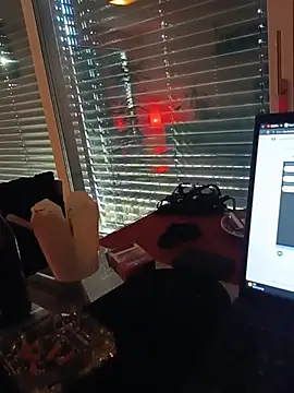 Nylonbuebchen online show from 06-11-26, 04:21