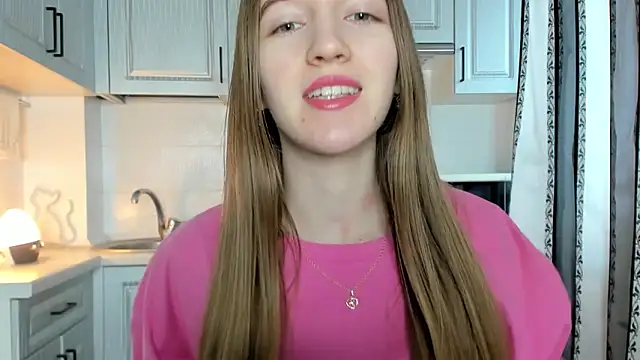 Snapshot of leslie_my_lovee chatting on 11-12-25, 10:04 leslie my lovee online show from 11-12-25, 10:04