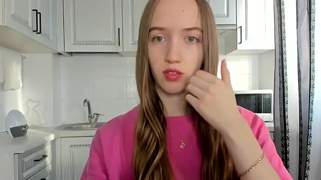 Snapshot of leslie_my_lovee chatting on 11-23-25, 08:03 leslie my lovee online show from 11-23-25, 08:03