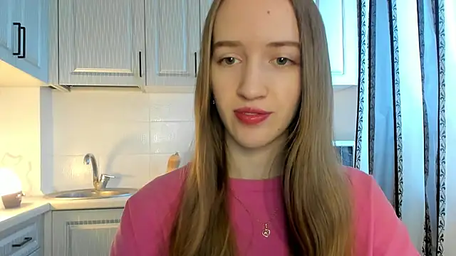 Snapshot of leslie_my_lovee chatting on 12-14-25, 08:20 leslie my lovee online show from 12-14-25, 08:20