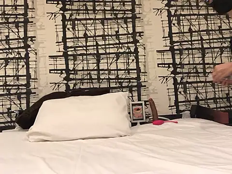 Snapshot of akemieroi chatting on 11-20-25, 01:28 akemieroi online show from 11-20-25, 01:28