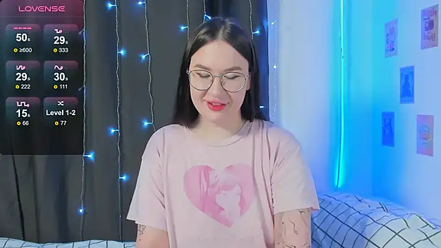 Snapshot of MyNameIsLilith chatting on 01-03-25, 06:14 MyNameIsLilith online show from 01-03-25, 06:14