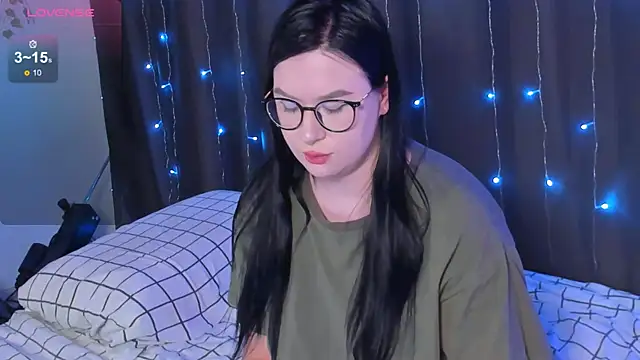 Snapshot of MyNameIsLilith chatting on 01-29-25, 08:18 MyNameIsLilith online show from 01-29-25, 08:18