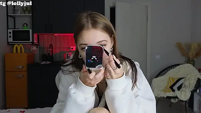 doll lol  online show from 10-06-25, 08:50