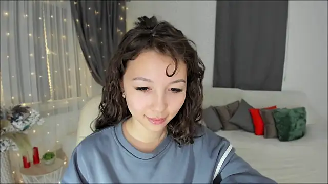 AgnieszkaBanana online show from 02-05-25, 10:30