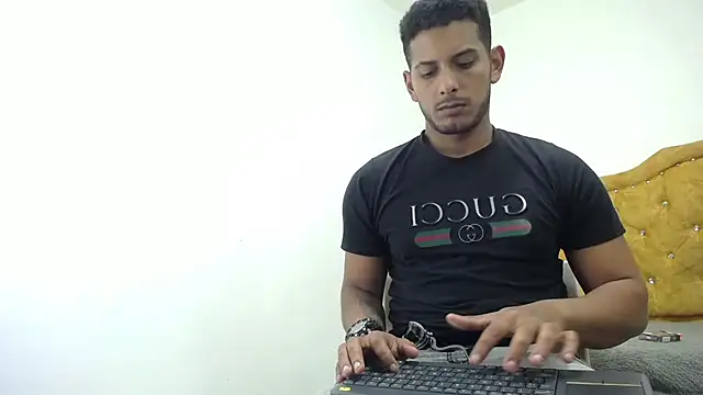 Snapshot of Chris_Dick23 chatting on 07-03-26, 04:41 Chris Dick23 online show from 07-03-26, 04:41
