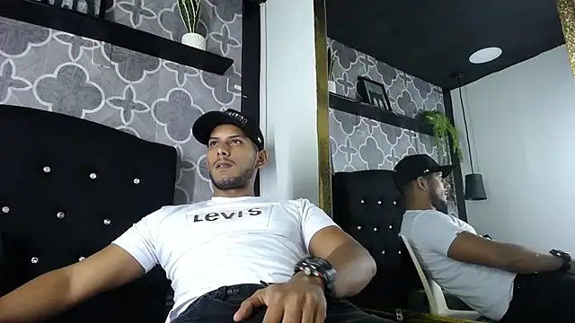 Snapshot of Chris_Dick23 chatting on 07-19-26, 04:27 Chris Dick23 online show from 07-19-26, 04:27