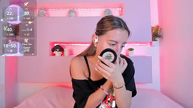 Snapshot of Miiaa_doll chatting on 03-20-25, 12:00 Miiaa doll online show from 03-20-25, 12:00