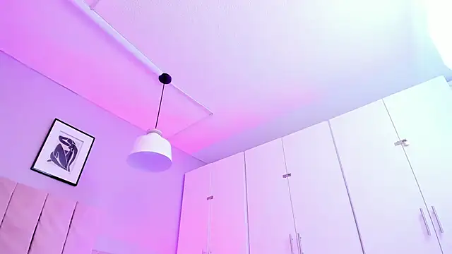 April bowie online show from 01-22-25, 11:34