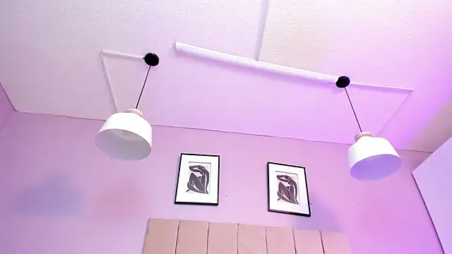 April bowie online show from 03-20-25, 12:00