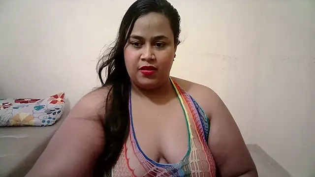 Snapshot of abril_sexy04 chatting on 11-10-25, 02:27 abril sexy04 online show from 11-10-25, 02:27