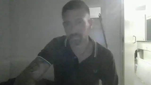 Snapshot of vinzz49 chatting on 09-22-25, 10:45 vinzz49 online show from 09-22-25, 10:45