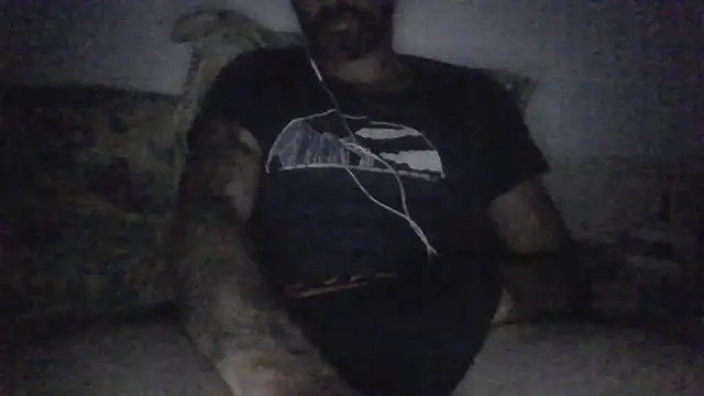 Snapshot of vinzz49 chatting on 10-08-25, 05:38 vinzz49 online show from 10-08-25, 05:38