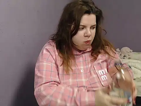 so shy online show from 10-26-25, 07:14