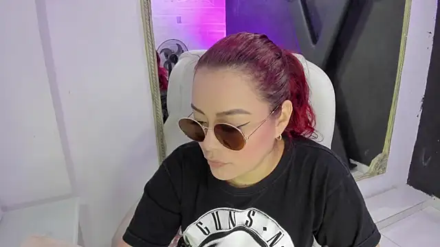 Snapshot of DarlingBDSM_ chatting on 03-15-25, 01:40 DarlingBDSM online show from 03-15-25, 01:40