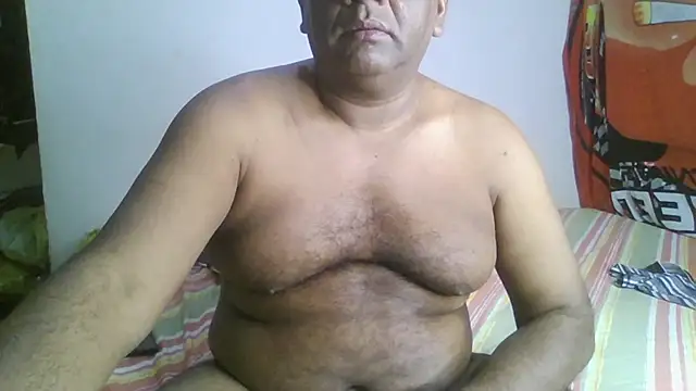 Snapshot of Beargryzzly chatting on 01-26-25, 06:49 Beargryzzly online show from 01-26-25, 06:49