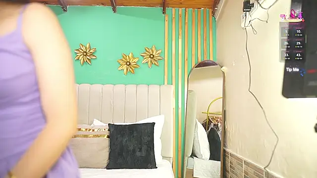 katlyn martins online show from 09-17-25, 07:04