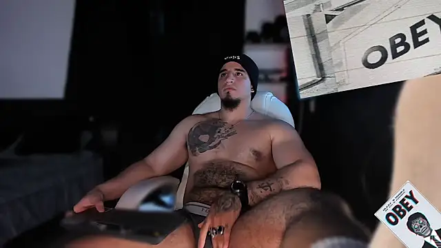 Snapshot of kingbear777 chatting on 02-16-25, 02:21 kingbear777 online show from 02-16-25, 02:21