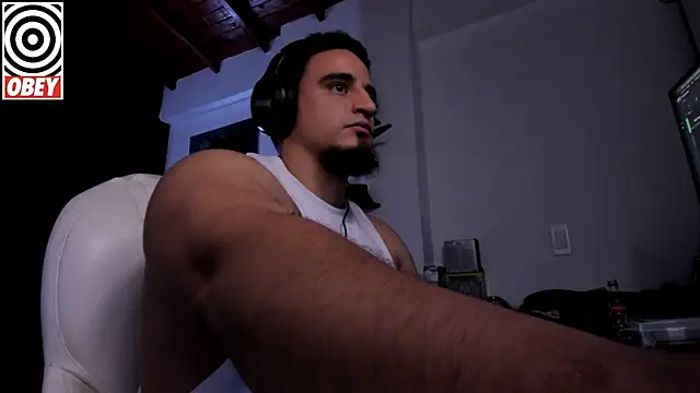 Snapshot of kingbear777 chatting on 10-01-25, 12:11 kingbear777 online show from 10-01-25, 12:11