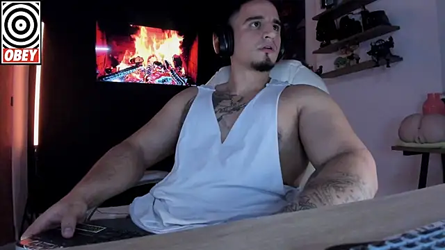 Snapshot of kingbear777 chatting on 10-02-25, 12:17 kingbear777 online show from 10-02-25, 12:17