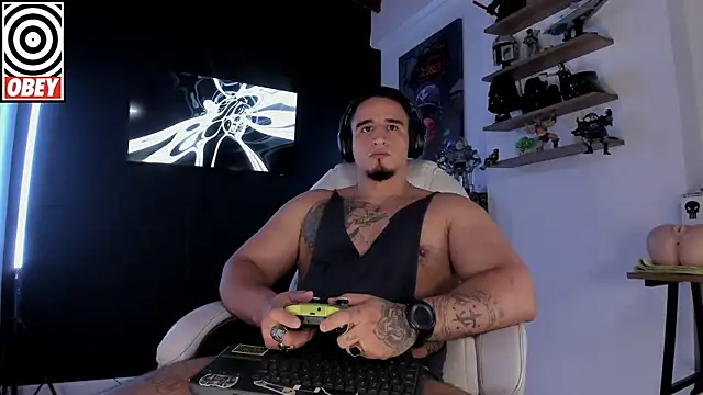 Snapshot of kingbear777 chatting on 10-04-25, 07:23 kingbear777 online show from 10-04-25, 07:23