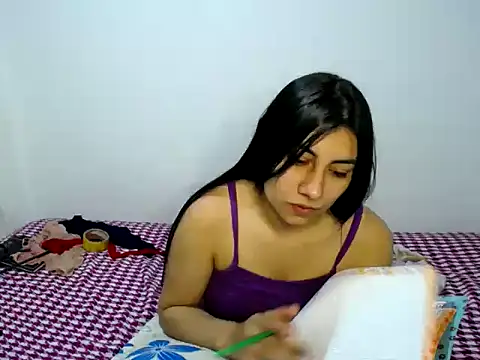 Snapshot of _katerin_love1 chatting on 01-06-26, 05:27 katerin love1 online show from 01-06-26, 05:27