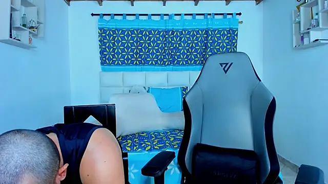 xxx sweet couple  online show from 01-17-25, 08:45