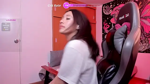 Snapshot of aciddollhell chatting on 02-05-26, 01:43 aciddollhell online show from 02-05-26, 01:43