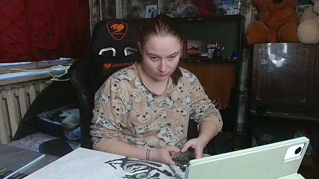 Snapshot of ElenaMaeer chatting on 12-04-24, 11:52 ElenaMaeer online show from 12-04-24, 11:52