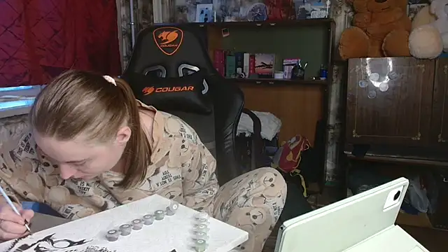 Snapshot of ElenaMaeer chatting on 12-05-24, 12:00 ElenaMaeer online show from 12-05-24, 12:00