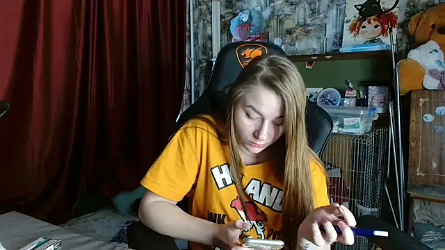 Snapshot of ElenaMaeer chatting on 02-22-25, 01:13 ElenaMaeer online show from 02-22-25, 01:13