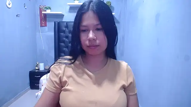 Letty Plugxo online show from 03-17-26, 01:25