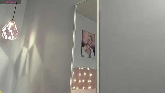 Snapshot of ScarletGV chatting on 07-24-26, 03:04 ScarletGV online show from 07-24-26, 03:04