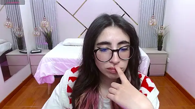 LenaRoses online show from 09-08-25, 08:41