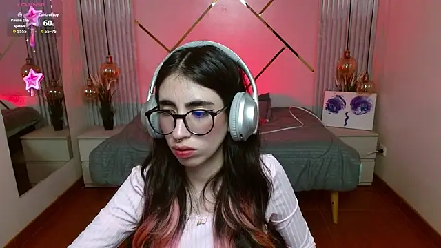 Snapshot of LenaRoses chatting on 02-26-26, 08:52 LenaRoses online show from 02-26-26, 08:52