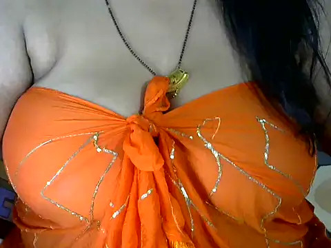 Snapshot of dramebaz_queen chatting on 11-13-25, 08:08 dramebaz queen online show from 11-13-25, 08:08