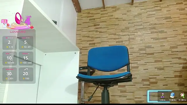 Snapshot of mrskatty chatting on 09-10-25, 01:00 mrskatty online show from 09-10-25, 01:00