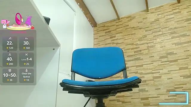 Snapshot of mrskatty chatting on 10-08-25, 01:20 mrskatty online show from 10-08-25, 01:20