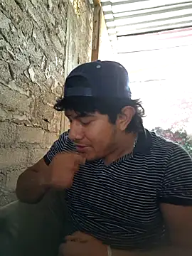 GusssHOT online show from 04-13-26, 04:23