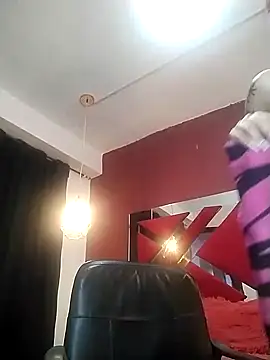 Snapshot of Alaska_atm chatting on 01-21-25, 08:32 Alaska atm online show from 01-21-25, 08:32