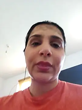 Snapshot of AfghanPrincess chatting on 04-01-26, 03:09 AfghanPrincess online show from 04-01-26, 03:09